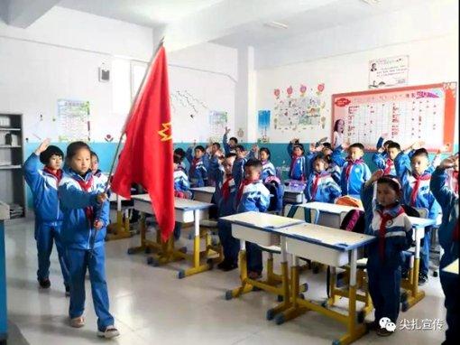 大世界体验拉满,原神新角色闲云三段跳泰裤辣,登龙剑角色喝汤了