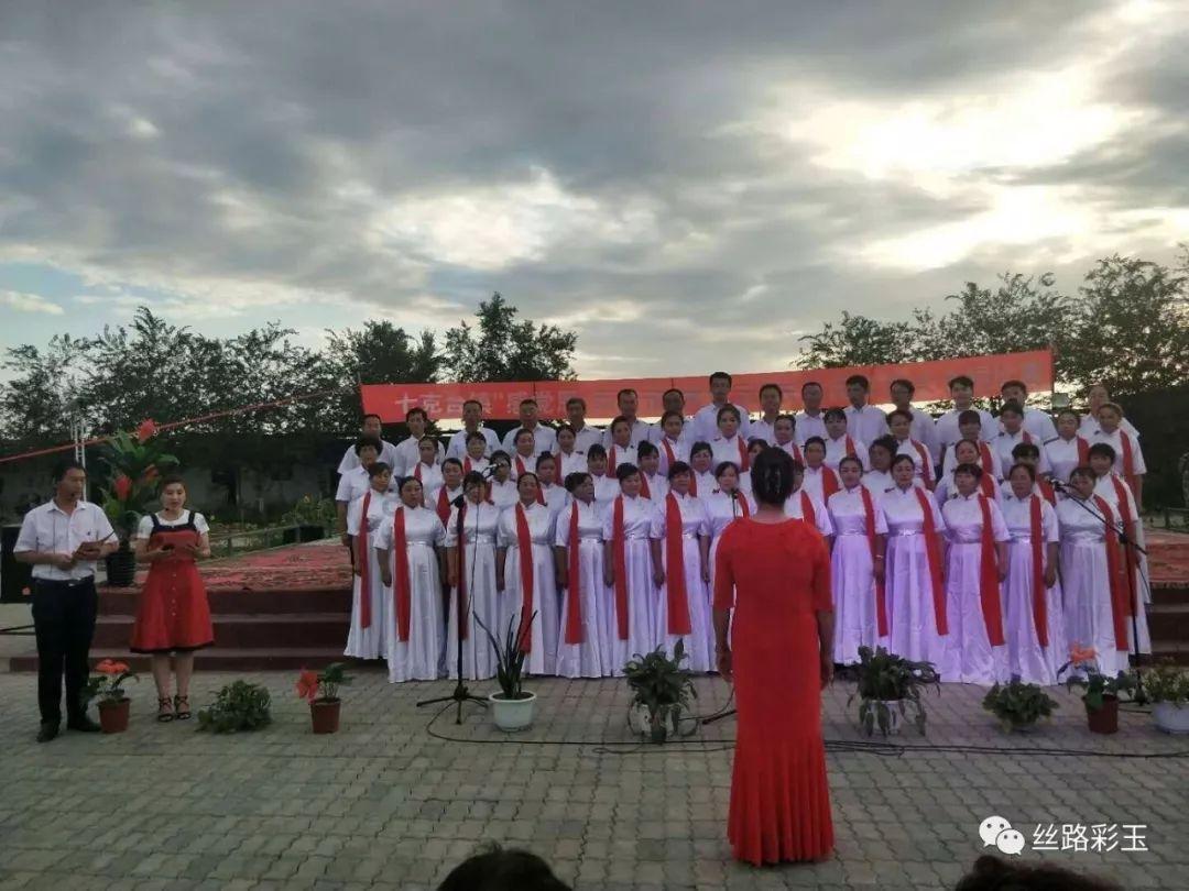 足总杯冲突西布朗后卫将家人带离,当时他们离事发区域很近